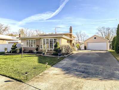 407 Grosvenor Place Chicago Heights, IL 60411