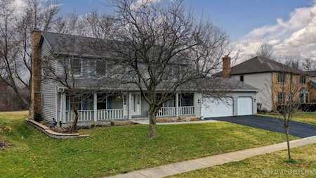 1421 Terrance Dr Naperville, IL 60565