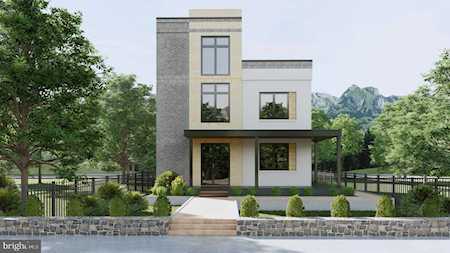 3924 22nd NE Washington, DC 20018