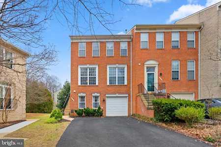 6131 Bricker Ln Alexandria, VA 22315