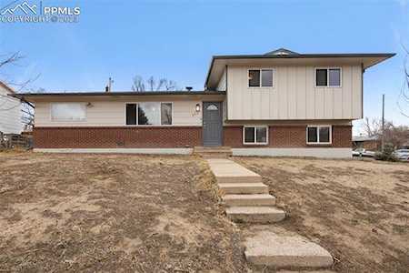 609 Winnepeg Drive Colorado Springs, CO 80910