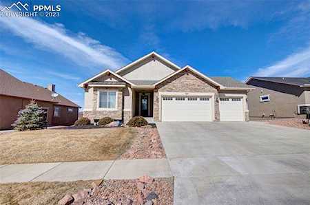 824 Black Arrow Drive Colorado Springs, CO 80921