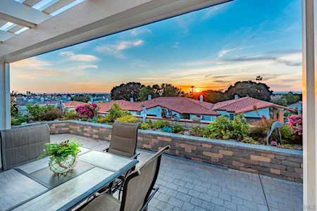 6751 Russelia Ct Carlsbad, CA 92011
