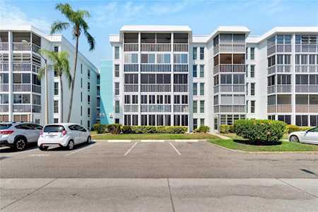 4902 38th WAY S #307 St. Petersburg, FL 33711