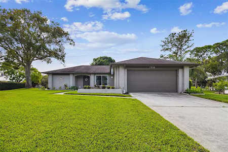 1910 Chaucer Ct Palm Harbor, FL 34684