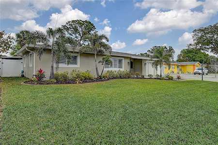 6753 31st Ave N St. Petersburg, FL 33710
