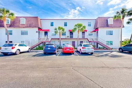 9001 Tudor Dr #H206 Tampa, FL 33615