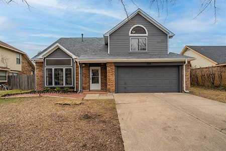 330 Hopewell Street Grand Prairie, TX 75052