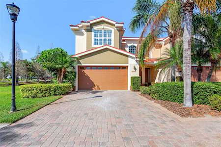 4147 Courtside WAY Tampa, FL 33618