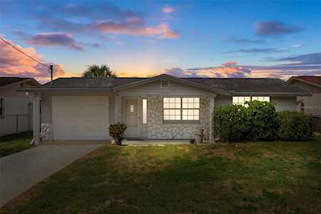 14421 Birch St Hudson, FL 34667