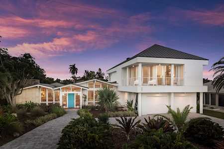 566 Jessmyth Dr Longboat Key, FL 34228