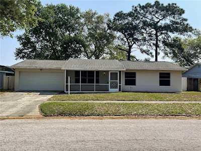 2071 59th St N Clearwater, FL 33760