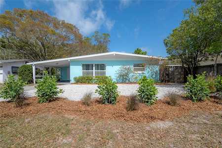 690 Regina Rd Dunedin, FL 34698