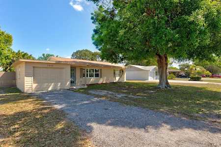 3915 25th St W Bradenton, FL 34205