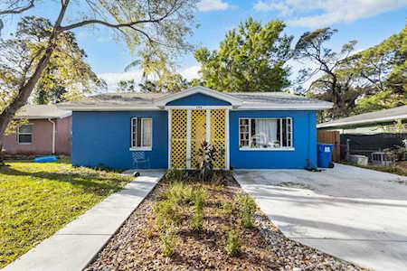 744 28th Ave S St. Petersburg, FL 33705