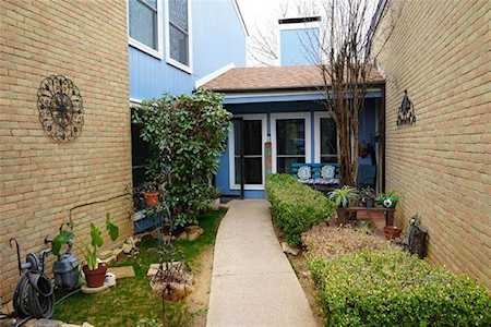 1506 EL CAMINO REAL Street Euless, TX 76040