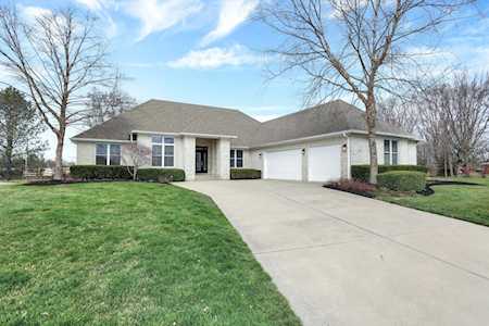 5977 Tioga Ct Bargersville, IN 46106