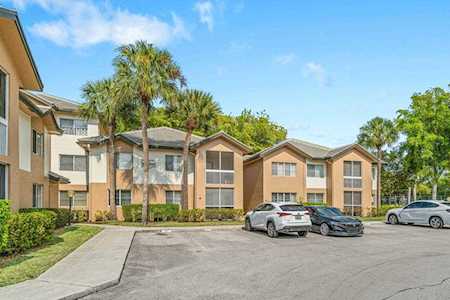 9977 Westview Drive #114 Coral Springs, FL 33076