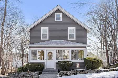 39 Copley Ave Waltham, MA 02452