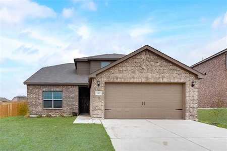 103 Barbwire Way Newark, TX 76071