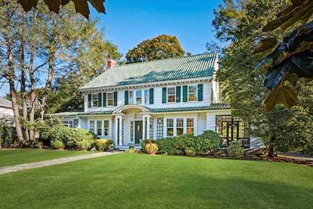 30 Palmer Avenue Swampscott, MA 01907