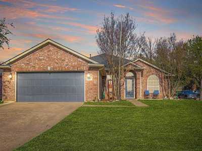 2500 Fairway View Drive Burleson, TX 76028