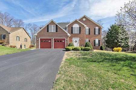 1616 Innsbrooke Salem, VA 24153