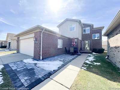 51399 D W Seaton Chesterfield, MI 48047