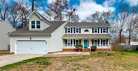 2004 Brier Cliff Cres Chesapeake, VA 23320