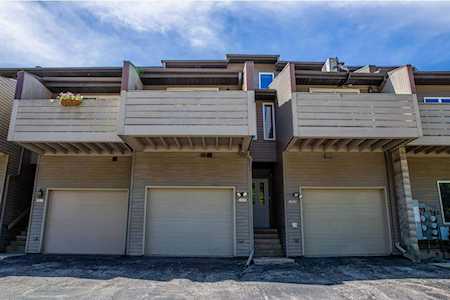 1011 Greenwood Ct Oshkosh, City of Oshkosh, WI 54901-2034