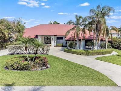 547 Bayside Dr Fort Myers, FL 33919