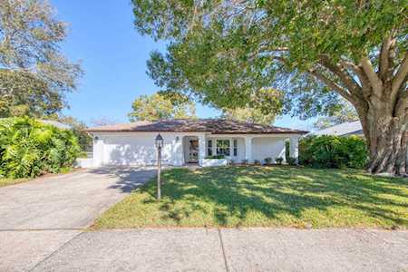 1369 Gillespie Dr N Palm Harbor, FL 34684
