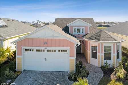 114 Cheeseburger Dr Daytona Beach, FL 32124