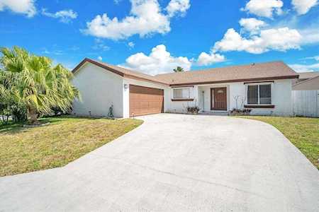 21774 Rainberry Park Circle Circle Boca Raton, FL 33428