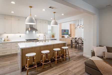 15702 New Park Ter San Diego, CA 92127