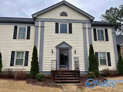 303 Kensington Court Huntsville, AL 35802