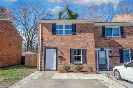 6933 Bonnot Dr Norfolk, VA 23513