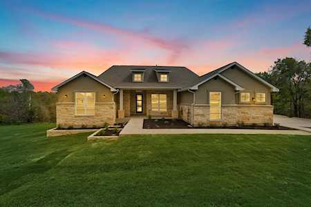 127 Red Tail Hawk LN Cedar Creek, TX 78612