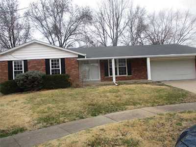 3742 Riviere Marne Ct Florissant, MO 63034