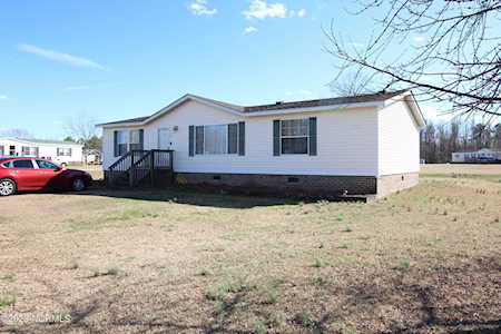729 Old Snow Hill Road Ayden, NC 28513