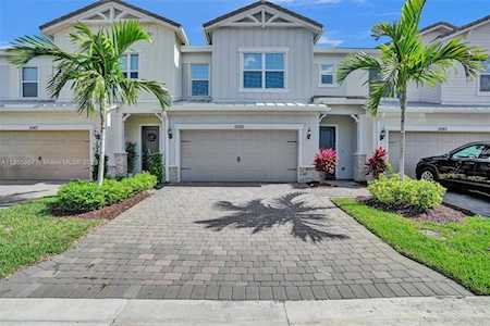 5055 Eucalyptus Dr Hollywood, FL 33021