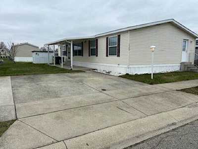 2389 Crimsonberry Lane Grove City, OH 43123