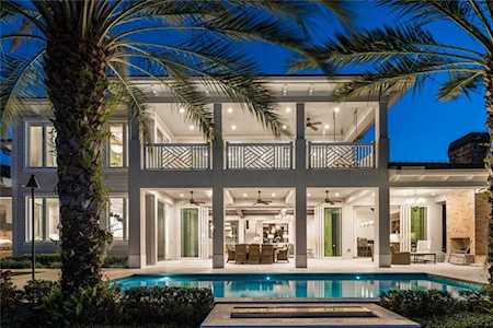 1749 SE 10th St Fort Lauderdale, FL 33301