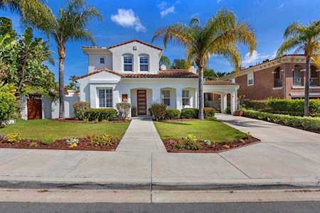 8104 Calle Catalonia Carlsbad, CA 92009