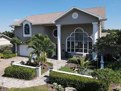3901 13th WAY NE St. Petersburg, FL 33703