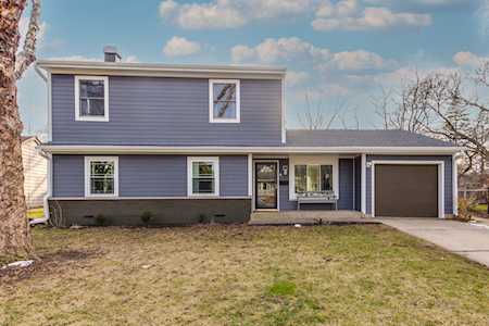 4557 Hoover St Rolling Meadows, IL 60008