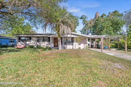 7757 Praver DR W Jacksonville, FL 32217