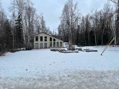 701 W Gail Dr Wasilla, AK 99654