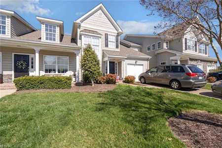 1905 Gunston Dr Suffolk, VA 23434