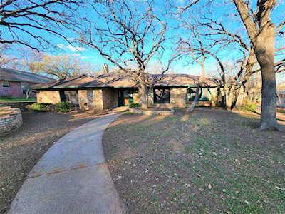 4701 Hillside Drive Arlington, TX 76013